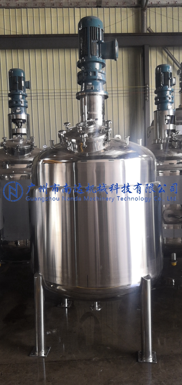 1500L雙層攪拌罐 1500L雙層攪拌罐